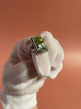 Load image into Gallery viewer, Hubei Turquoise Ring size 7.5