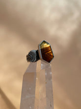 Load image into Gallery viewer, Montana Agate Ring size 7.75