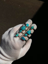 Load image into Gallery viewer, Kingman Turquoise Ring Size 7.5