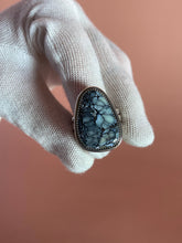 Load image into Gallery viewer, Dark Moon Hubei Turquoise Ring size 8.5