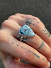 Load image into Gallery viewer, Dark Moon Hubei Turquoise Ring size 7.25