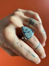 Load image into Gallery viewer, Dark Moon Hubei Turquoise Ring size 7.25